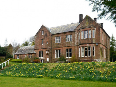 Immediate Funding for the Purchase of a Country House - £180,000 Under Market Value